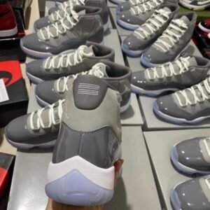 Air Jordan 11 Retro (80 Units)