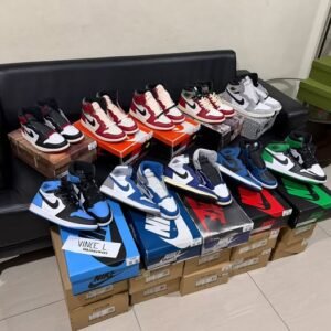  NIKE & JORDAN HIGH TOP 200 UNITS