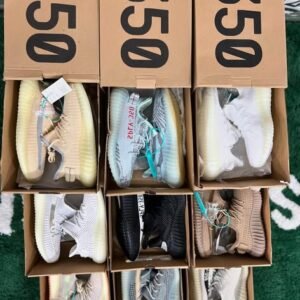 Yeezy 350 shoes pallets available 200 pairs